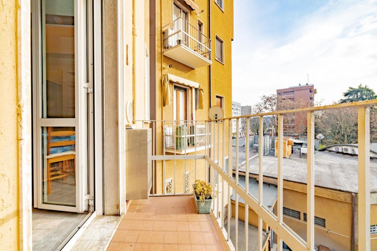 Casa Vicinissima All'Ospedale San Paolo Мілан Екстер'єр фото